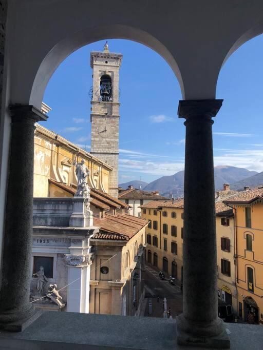 Holly'S House Apartment Alzano Lombardo Bagian luar foto